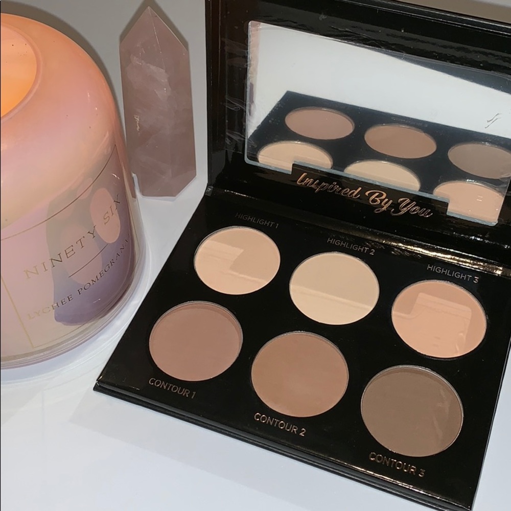 IBY Highlight & Contour Palette